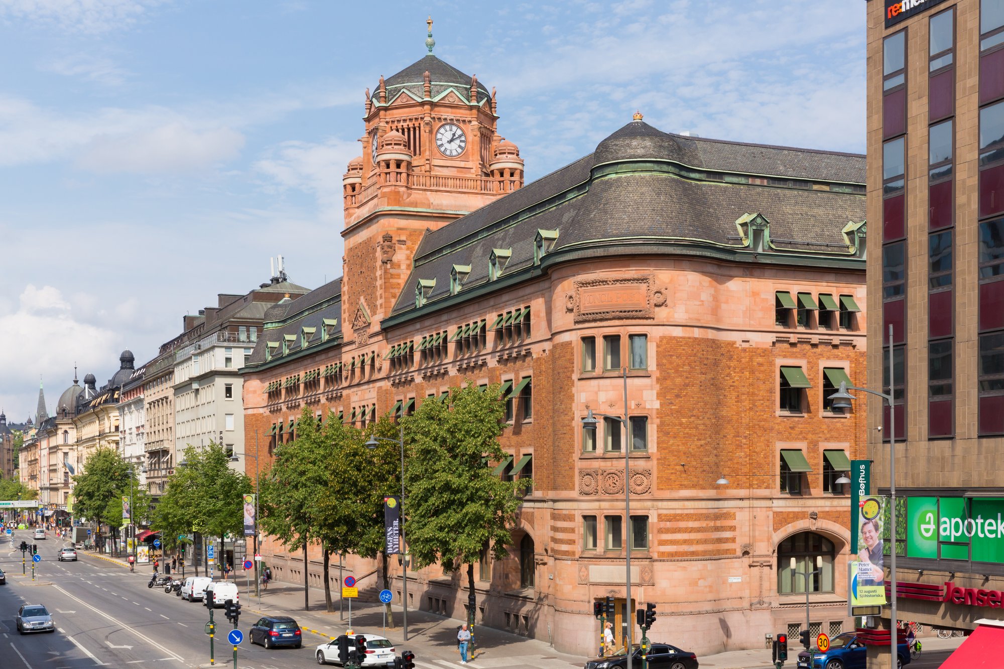 Centralposthuset,_Stockholm,_seen_from_Klarabergsgatan