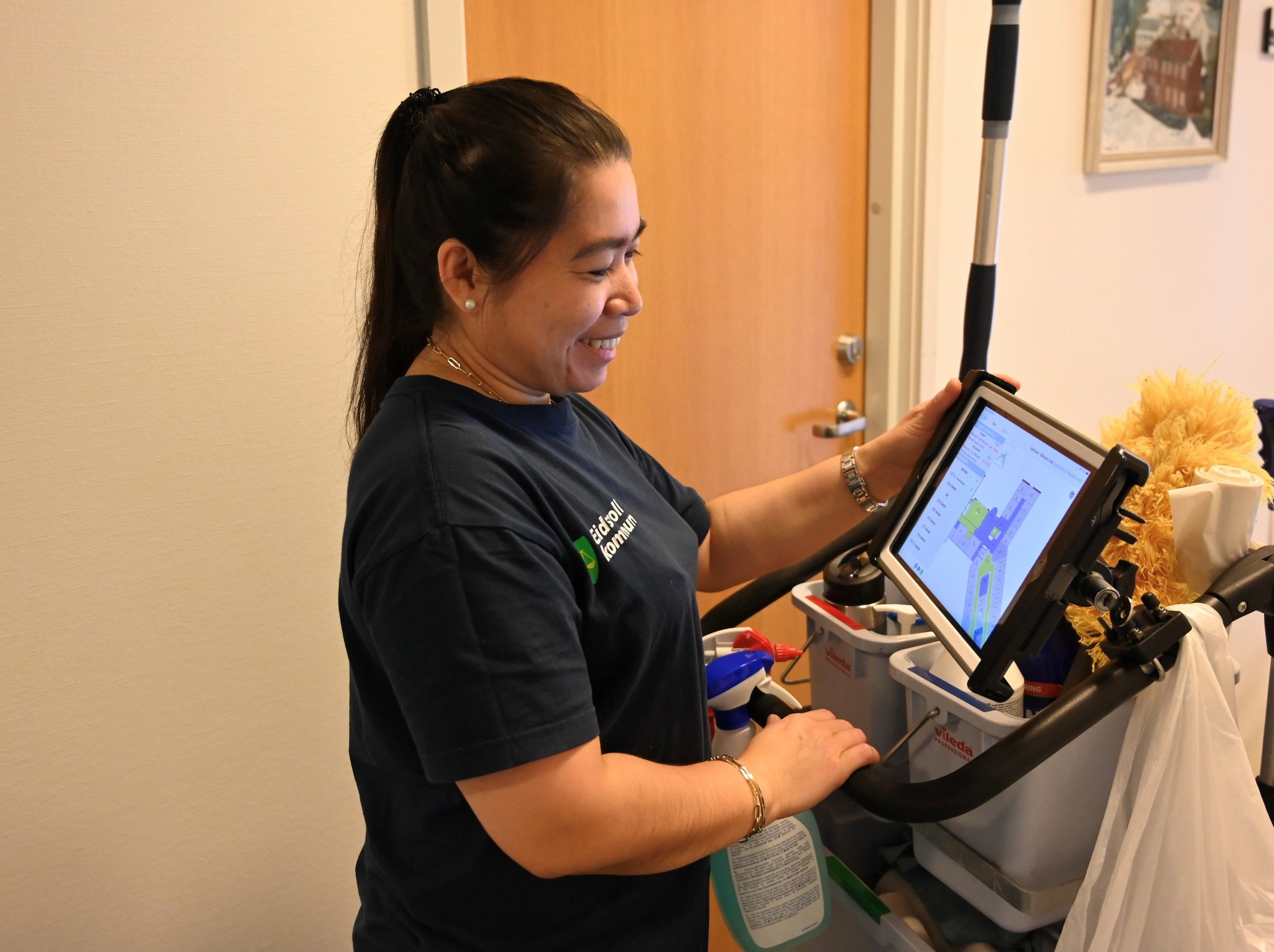 Renholder-i-kontorbygg-1